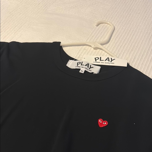 Comme des Garçons Play Black T-Shirt with Red Heart - Picture 5 of 5
